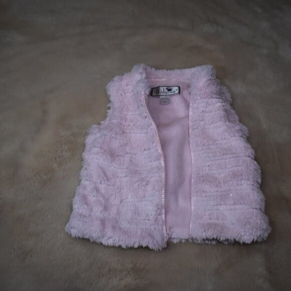 Little Girls Faux Fur Pink Sparkly Vest Size 2 T - Picture 9 of 10